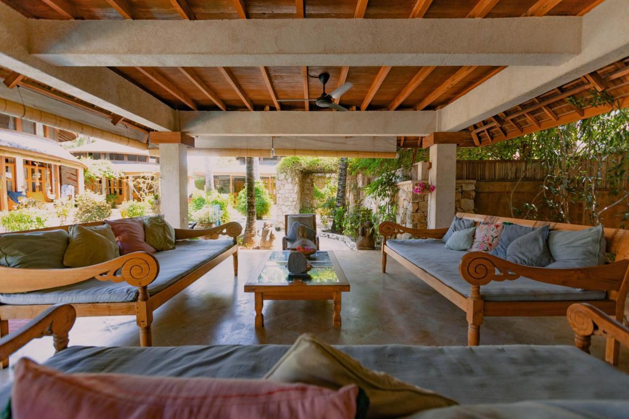 Keong Villas Nembrala Bagian luar foto