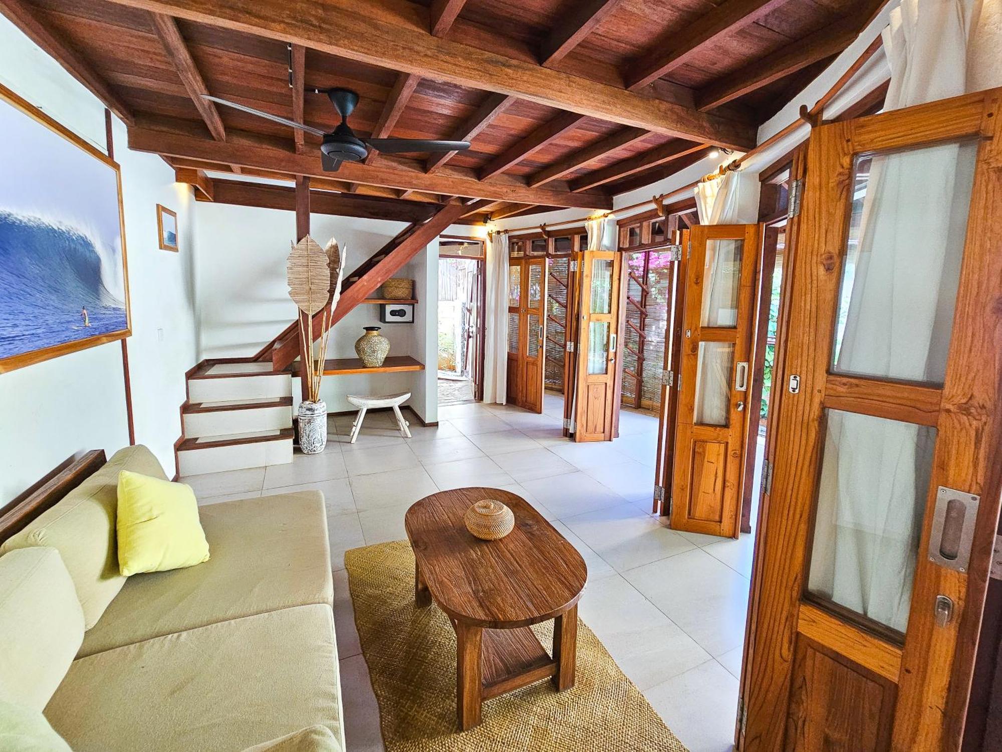 Keong Villas Nembrala Bagian luar foto