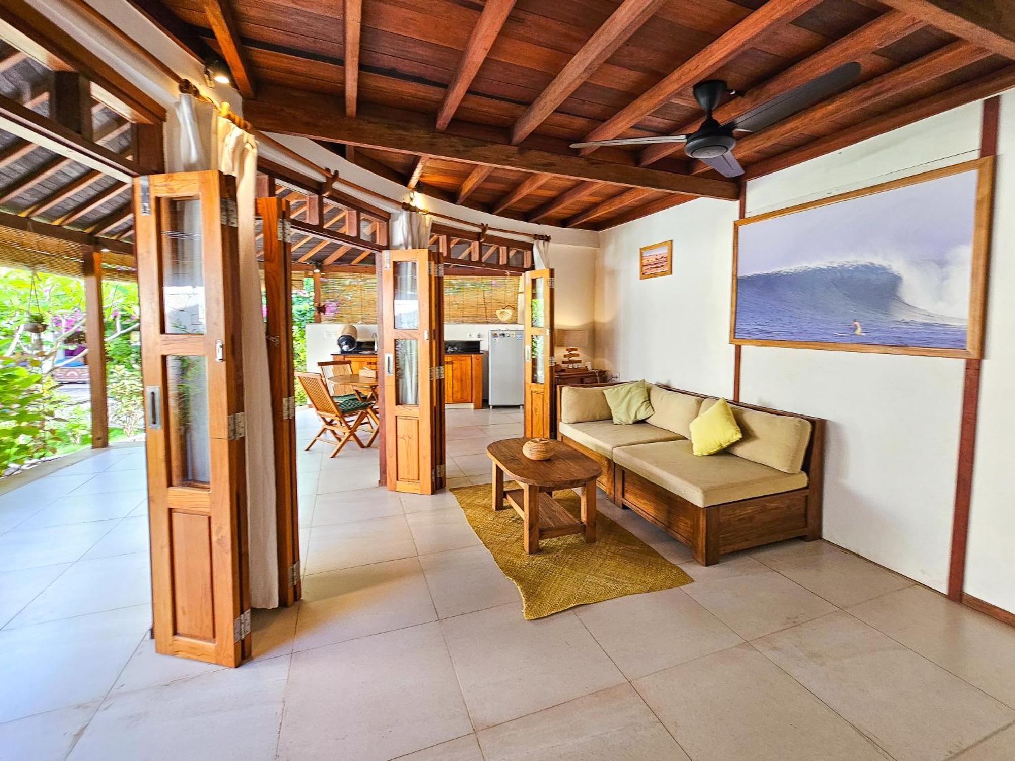 Keong Villas Nembrala Bagian luar foto